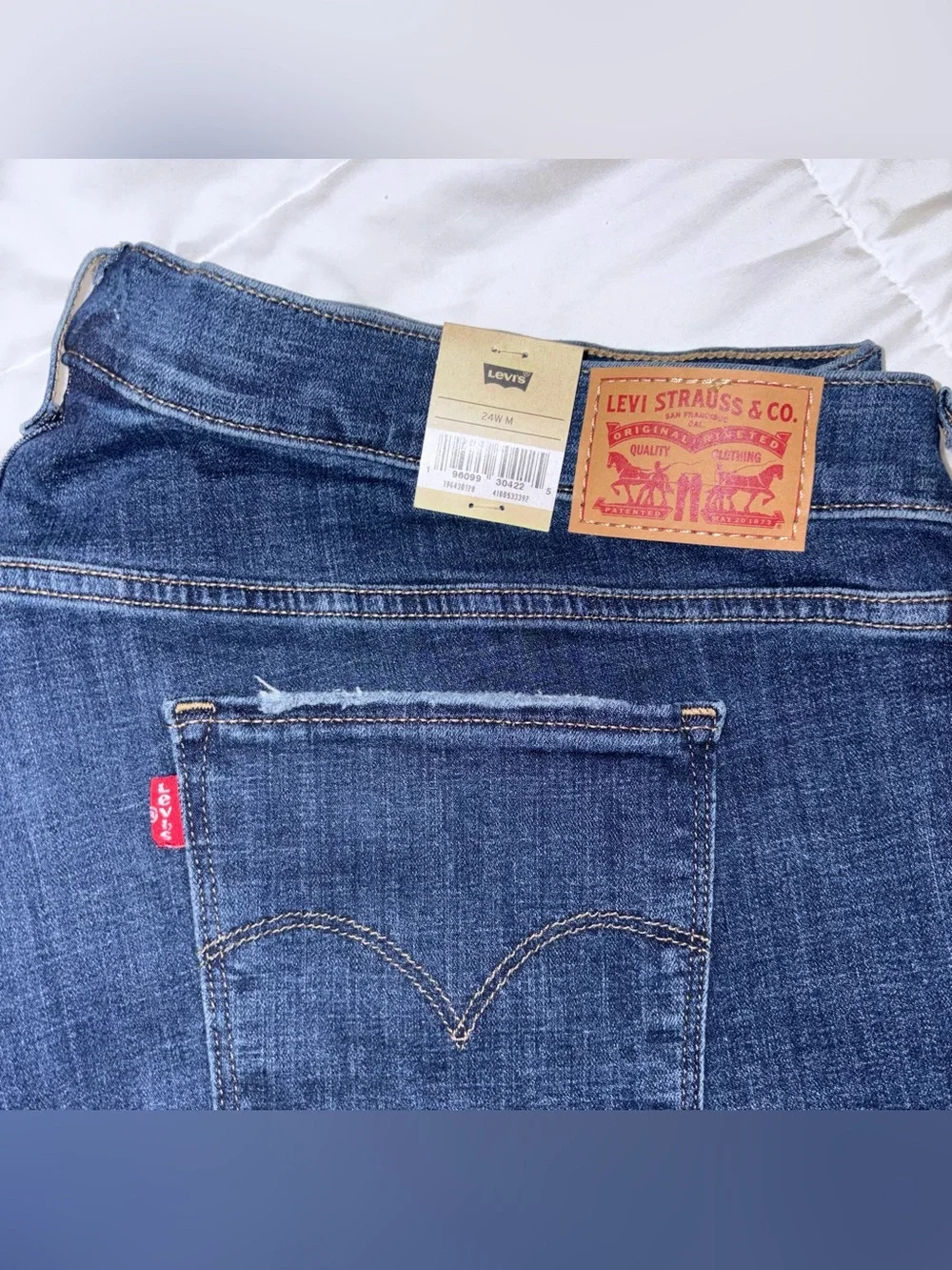 New! LEVI 311 SHAPING SKINNY JEANS denim distressed holey size 24W